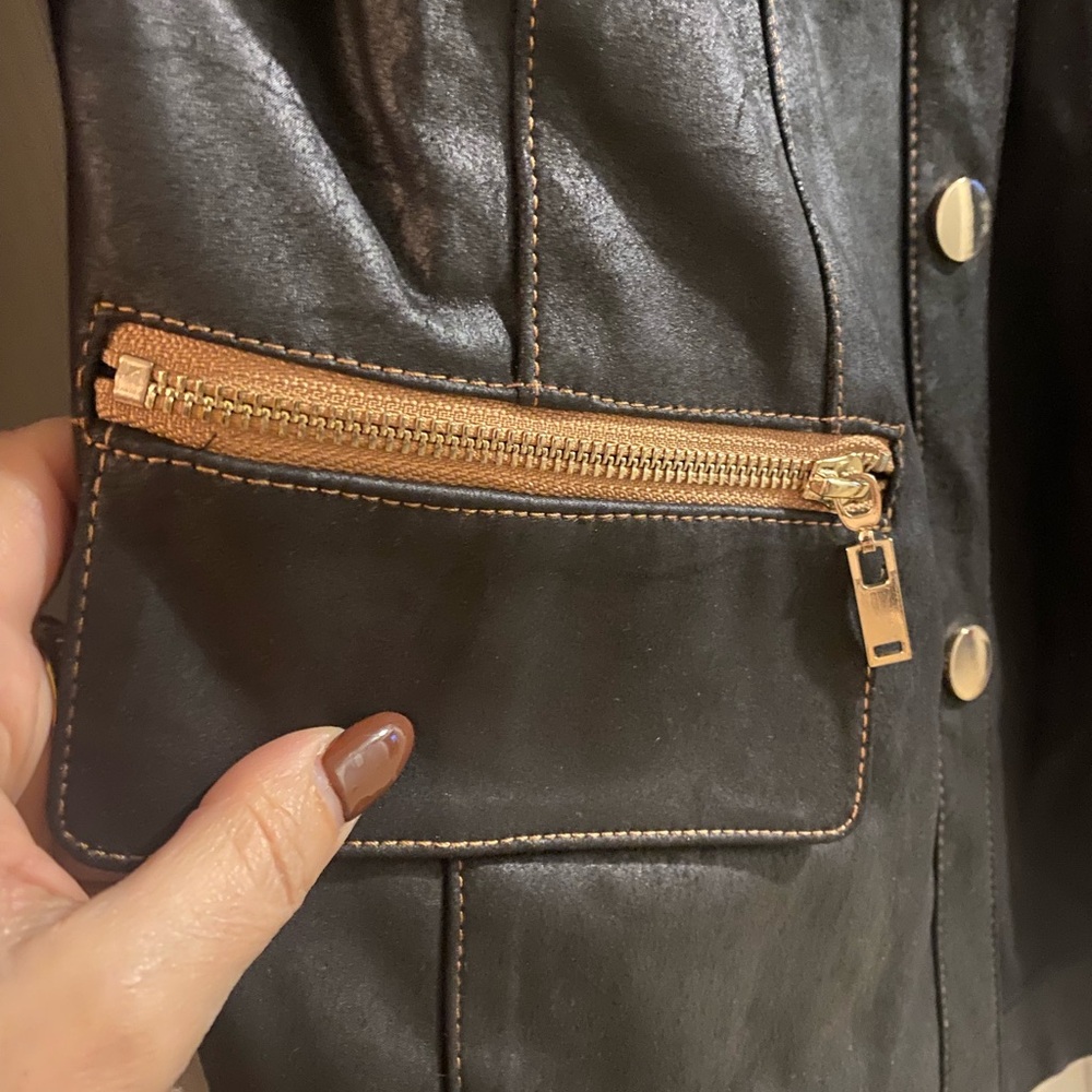Women's Black Insight Jacket - Picture 3 of 10
